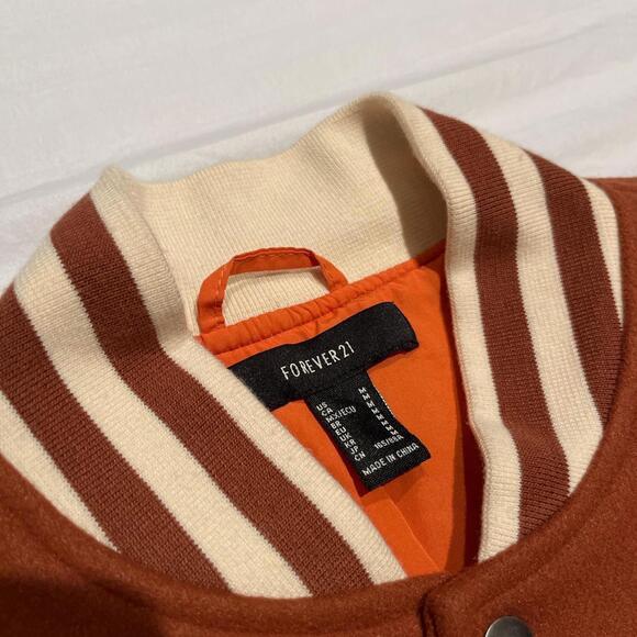 The Cutest Forever 21 Golden 8ec3 - Picture 4 of 4